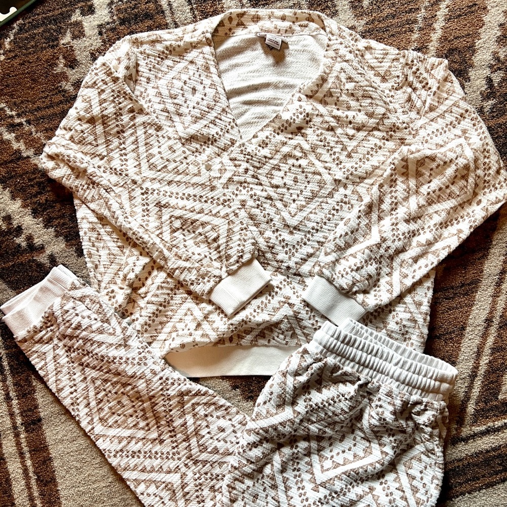Ariat Jogger Lounge Set